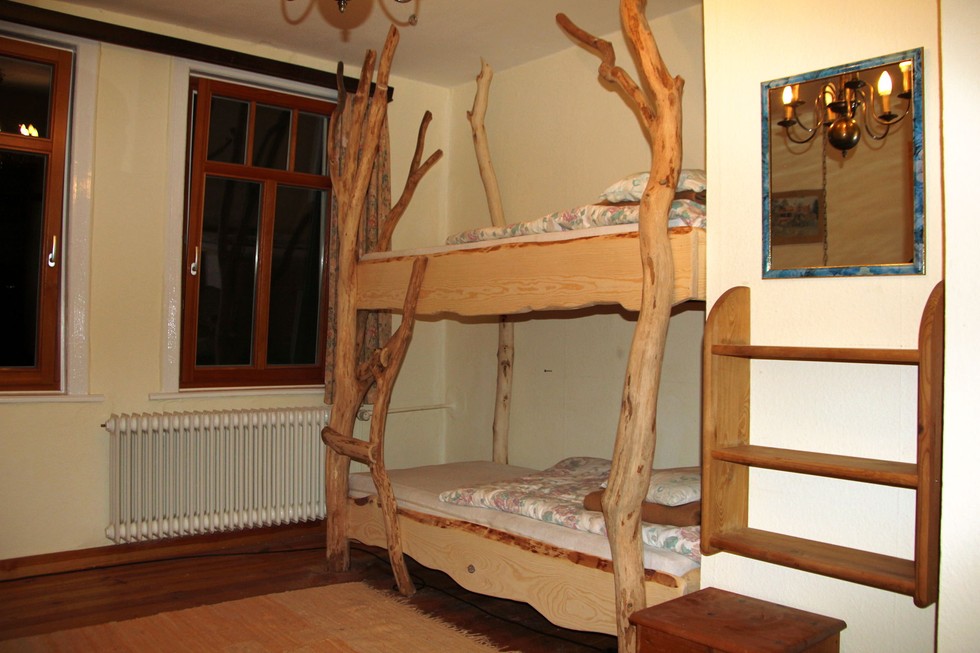 zimmer_hochbett_2_2000